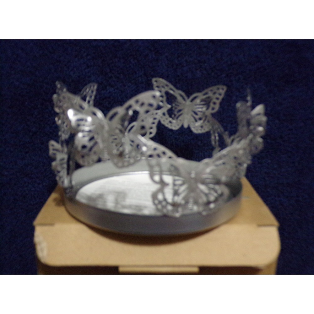 Avon 3D Butterfly Metal Candle Sleeve Silver For 3-Wick/Pillar 4" Rd x 3.5" High